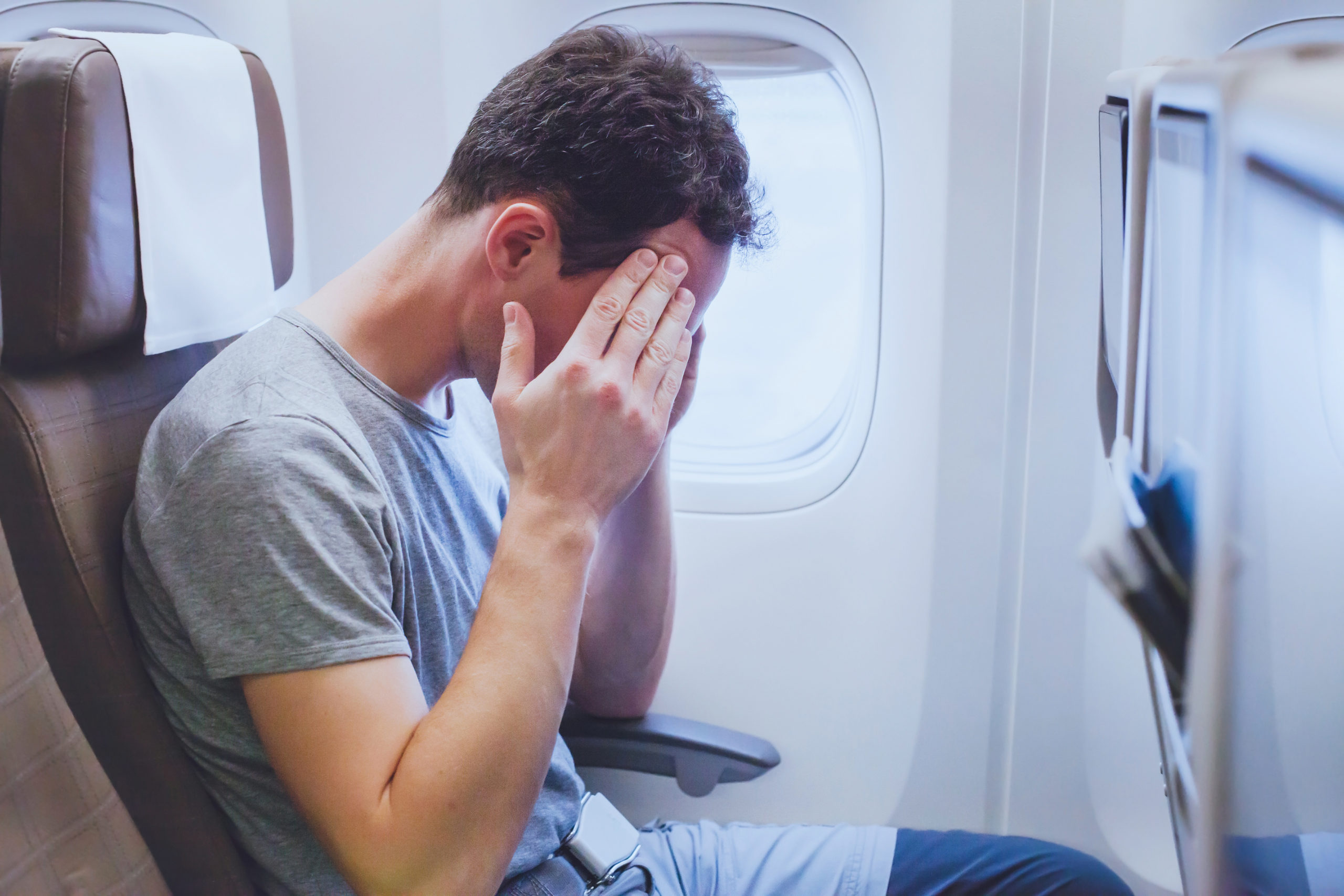 Man afraid to fly; hypnotherapy for fear of flying and hypnosis for fear