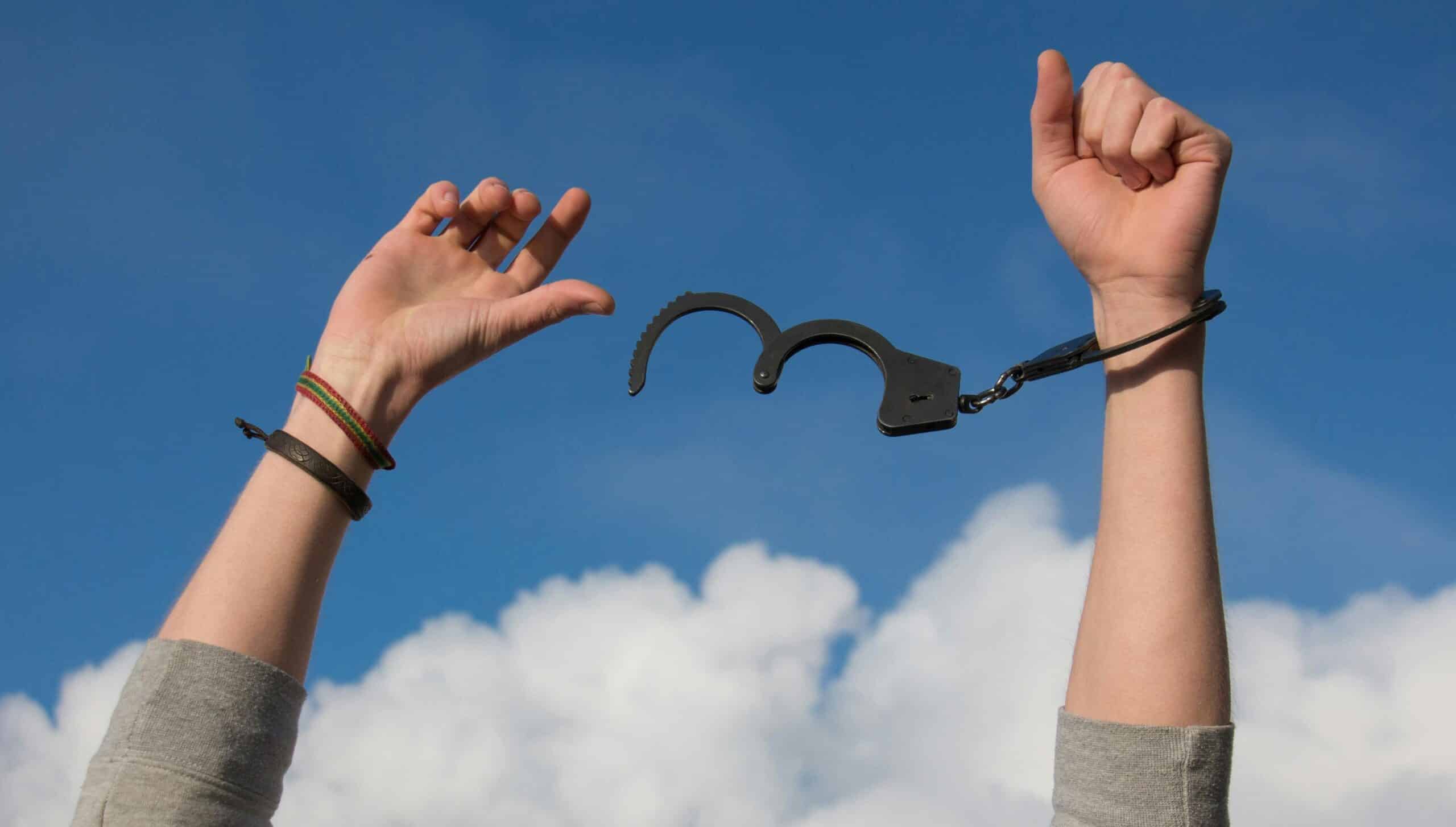 release yourself from the shackles of addiction with hypnotherapy for addiction in Dallas